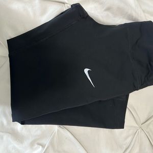 Black ankle Nike leggings